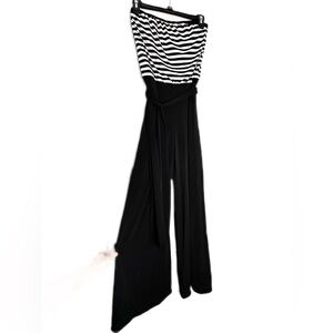 New WHBM |  Strapless/Tube wide leg Jumpsuit | Black & White| Size: XXS
